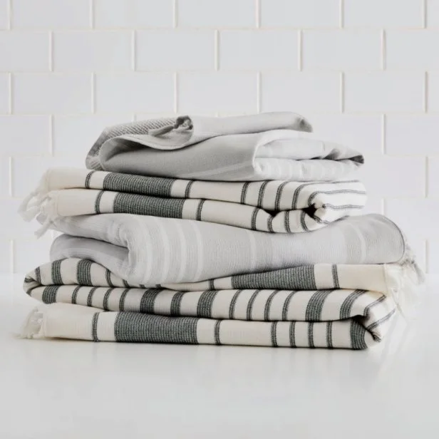 15 Best Bath Towels 2024 HGTV Top Picks HGTV