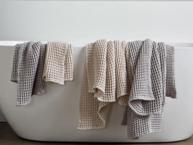 Crane & Canopy Plush Bath Towel Review