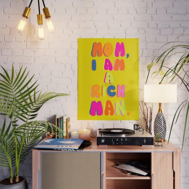 Spruce Up Your Dorm Room Walls With These Affordable Decor Ideas