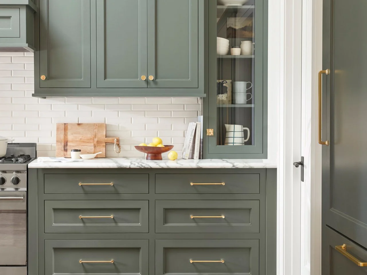 Cabinet knobs & handles discount