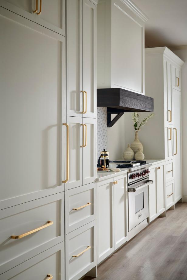 The 10 Best Places to Buy Cabinet Hardware for Kitchens