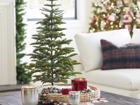 12 Tabletop Christmas Trees to Decorate Your Small Space