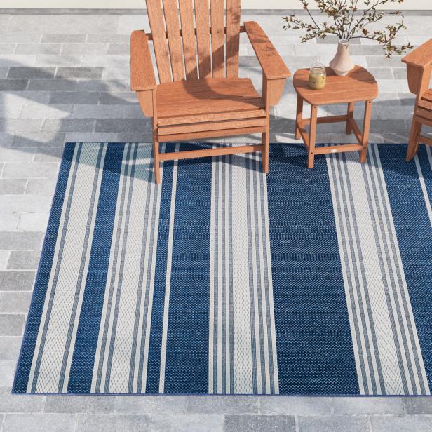 21 Best Outdoor Rugs 2022, Blue And White Striped Indoor Outdoor Rug