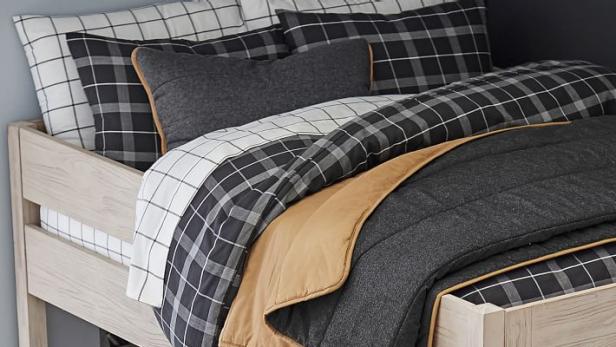 The Best Twin XL Sheets for Your College Dorm