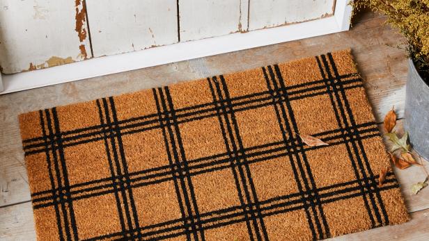 <center>The Best Doormats to Welcome Fall