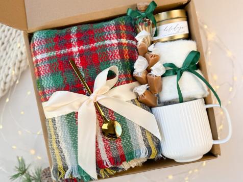 30 Festive Holiday Gift Baskets for Everyone on Your List