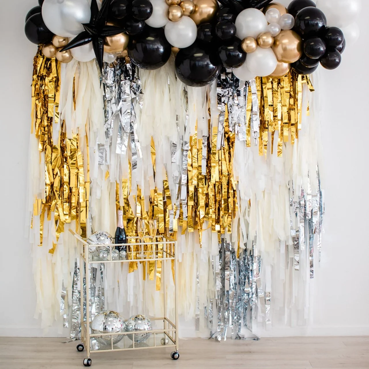 Balloon Streamers And Stars Party Confetti 5 Oz Bottle Colorful Balloons  Confetti Streamers On White Stock Vector (Royalty Free) 645280591 Hockey  Balloons Birthday, image size:1280x1280