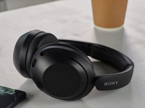 6 Best Noise-Canceling Headphones of 2024, Tested and Reviewed