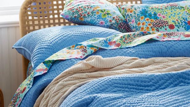 16 Breathable Bedding Sets for Summer