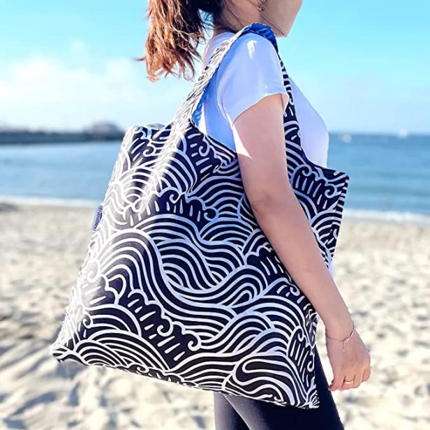 The Best Beach Bags of 2022: Most Stylish Beach Tote Bags – The Hollywood  Reporter