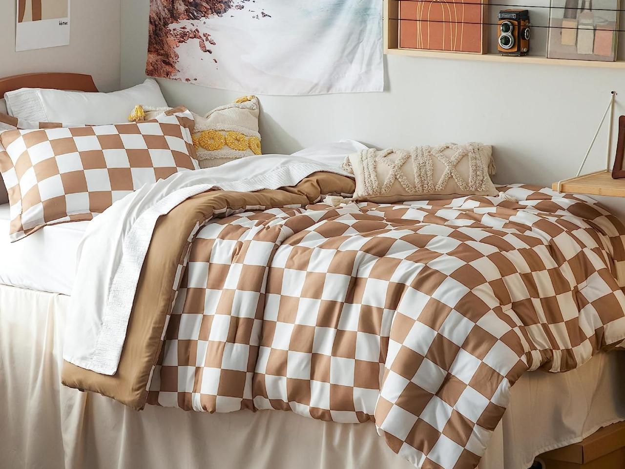 15 Best Dorm Bedding Sets for College 2023