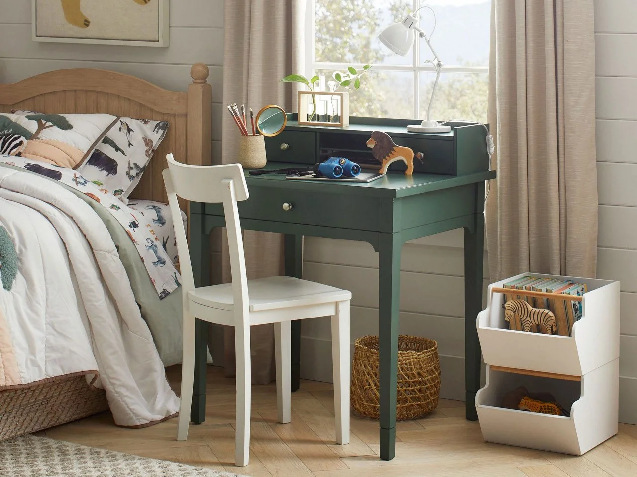 15 Best Kids Desks 2024 HGTV Top Picks Kids Computer Desks Writing Desks and More HGTV
