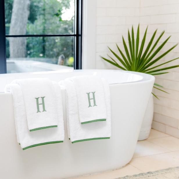 Ugg Lawan Cotton Bath Towel In Succulent