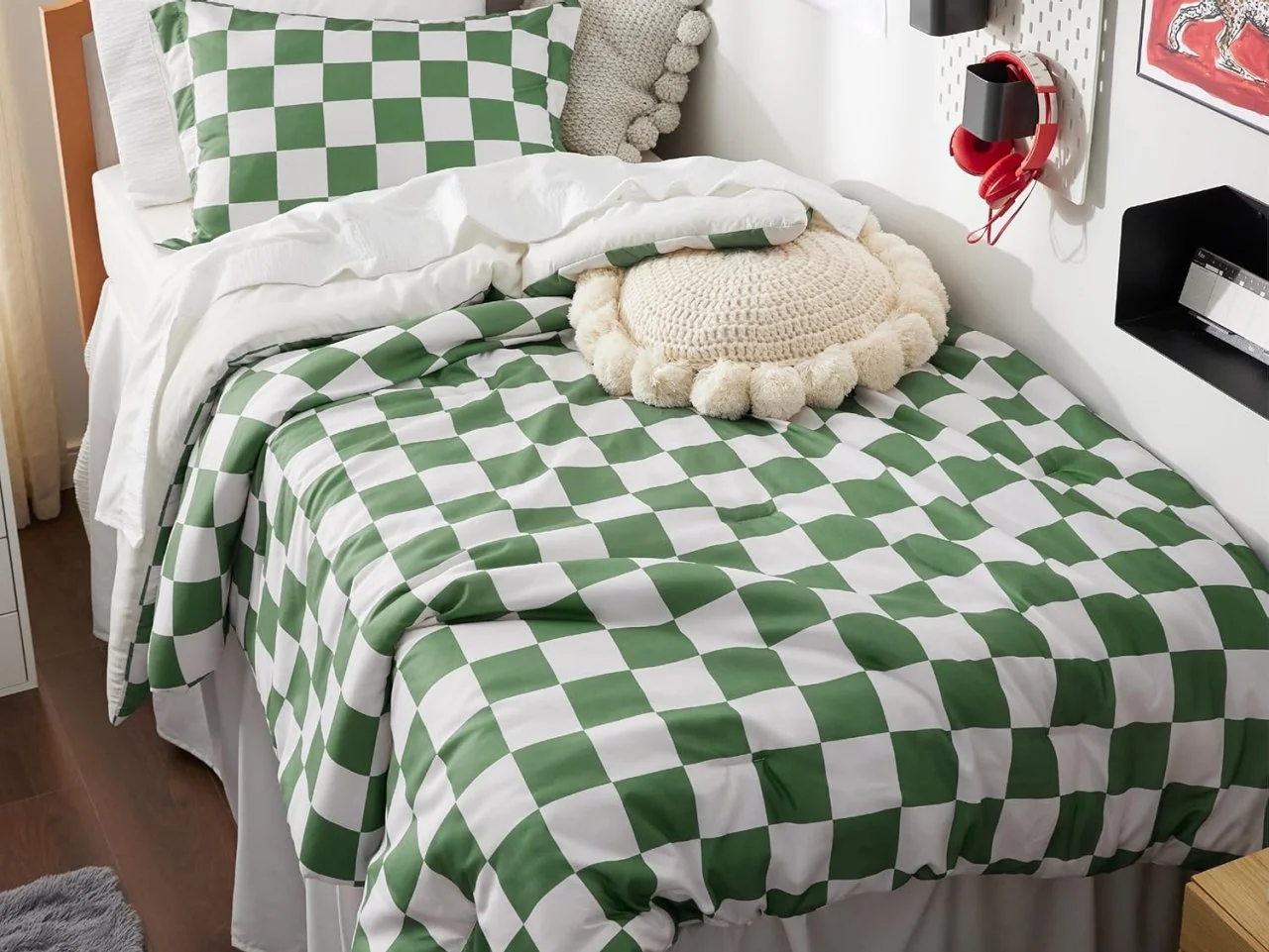 15 Best Dorm Bedding Sets for College 2024 HGTV