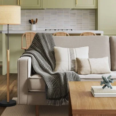 14 Best Throw Blankets 2025 HGTV