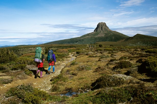 Barn Bluff 1559 m, and bushwalkers on the Overland Track. Cradle Mountain-Lake St Clair National Park, Tasmania, Australia. (Photo by: Auscape/Universal Images Group via Getty Images)
Australia Overland Track