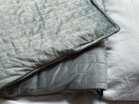 How to Wash a Weighted Blanket