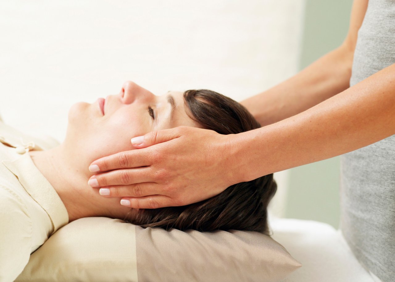 What Is Reiki And How Does It Work? | HGTV