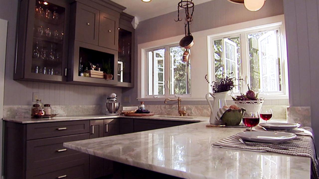 Modern Gray Kitchen Design