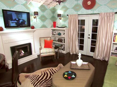Modern Beach-Style Living Room