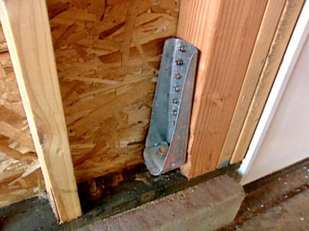 structural-tie-downs-video-hgtv