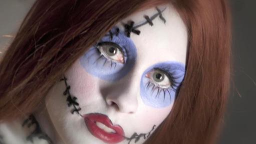 Creepy doll makeup  Creepy doll makeup, Doll makeup halloween, Halloween  makeup pretty