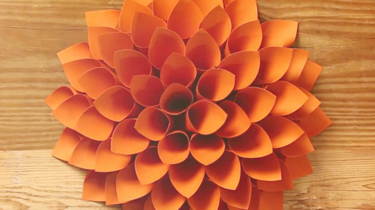DIY Giant Paper Dahlia