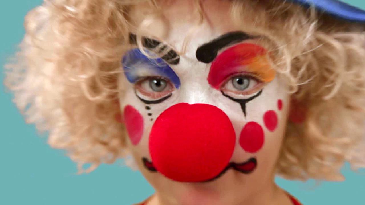 Clown Halloween Makeup How-To