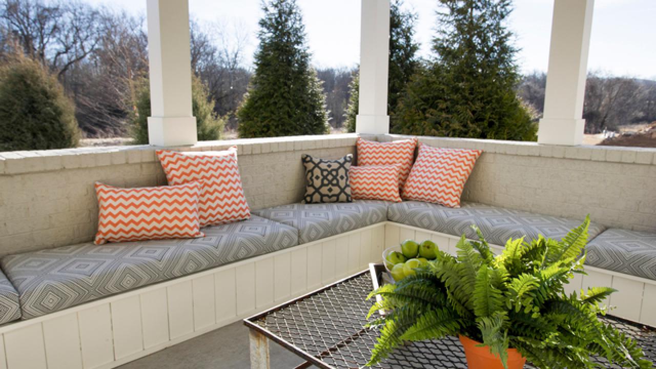 HGTV Smart Home 2014 Covered Porch