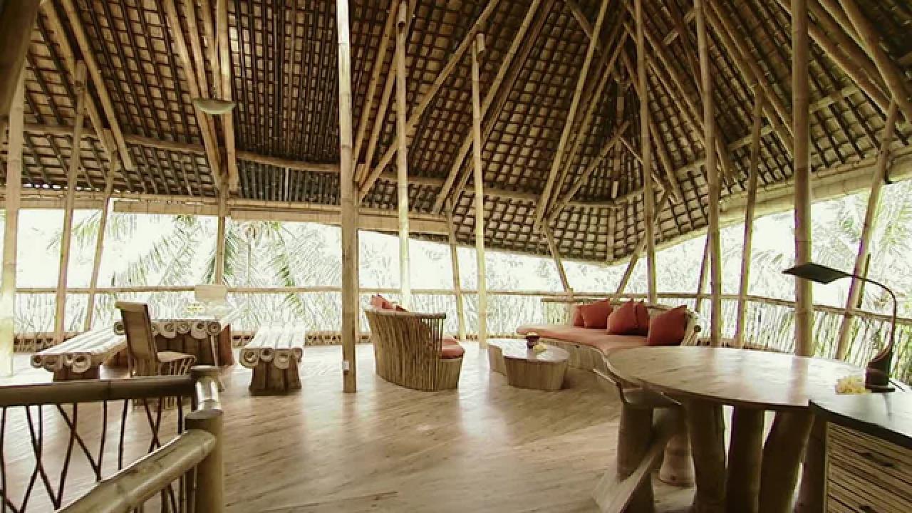 'New Wave' Bali Bamboo House