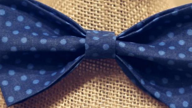 DIY Men's No-Sew Bow Tie Video | HGTV