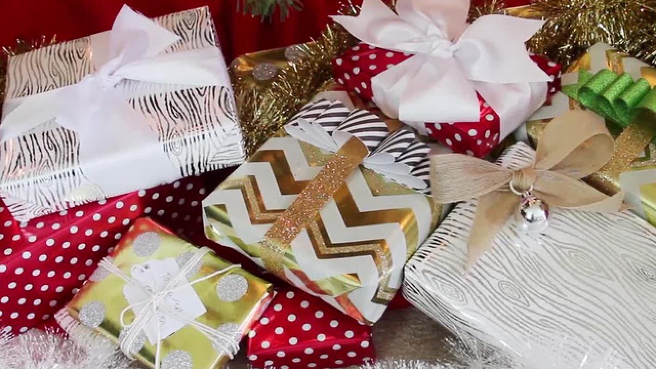 Easy Holiday Gift Bows