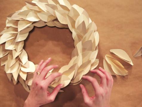 Make a DIY Paper Leaf Wreath