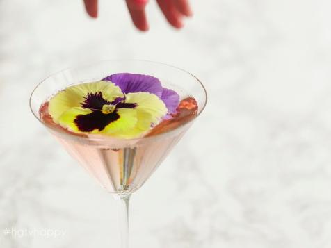 6 Ways to Use Edible Flowers