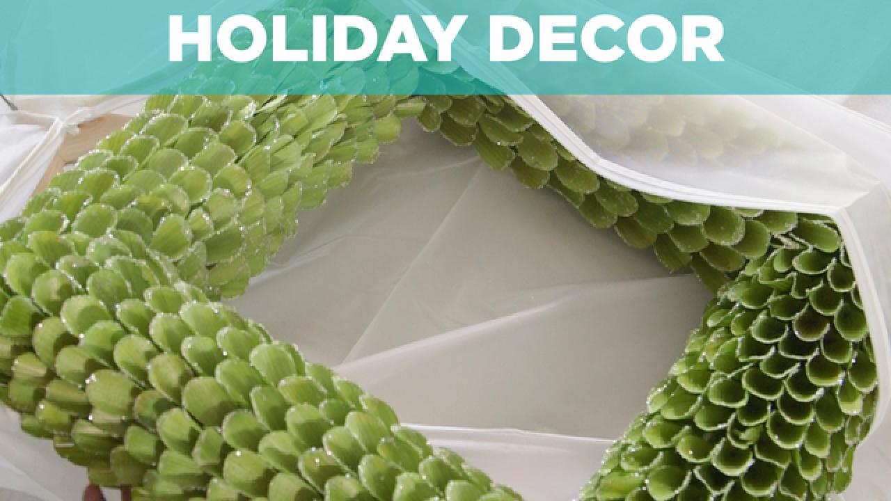 5 Ways to Store Holiday Decor