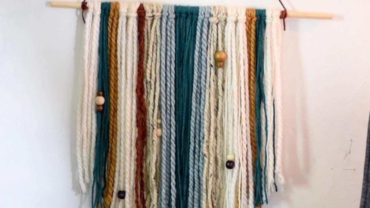 Trendy DIY Yarn Wall Hanging