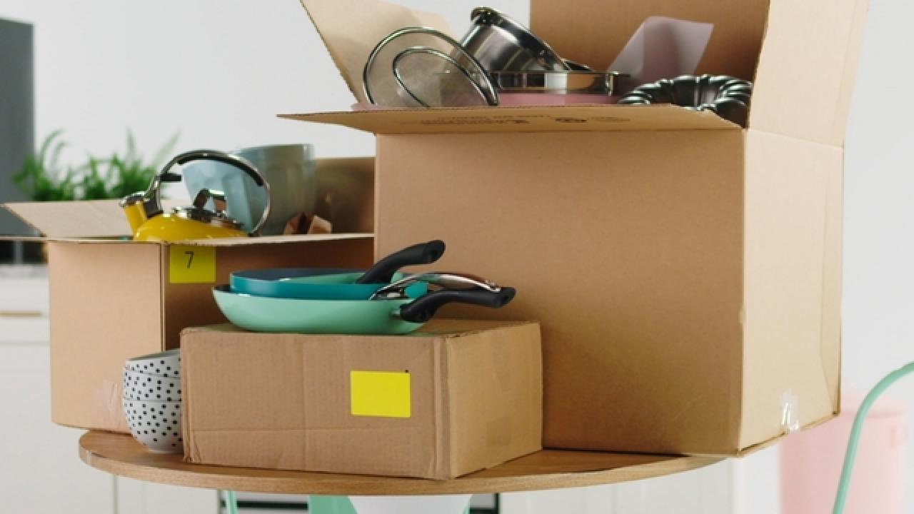 How to Pack a Kitchen