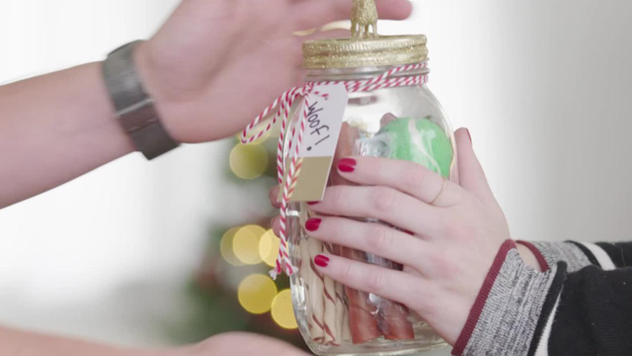 5 DIY Holiday Gift Jar Ideas