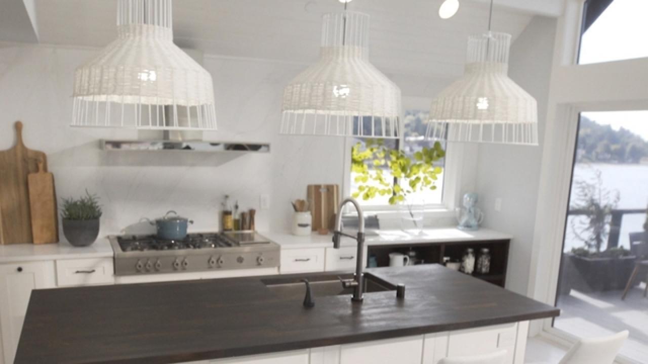 White and Bright Kitchen