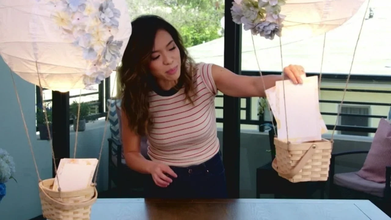 DIY Balloon Centerpieces