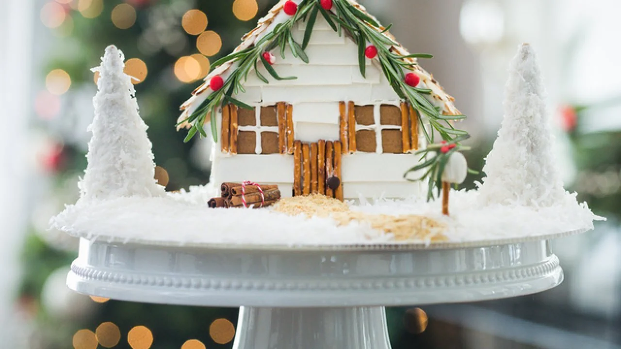 DIY Gingerbread Farmhouse