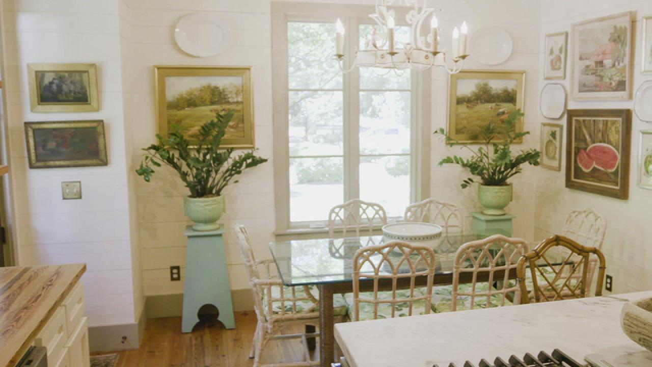 Tour a Chic Country Cottage