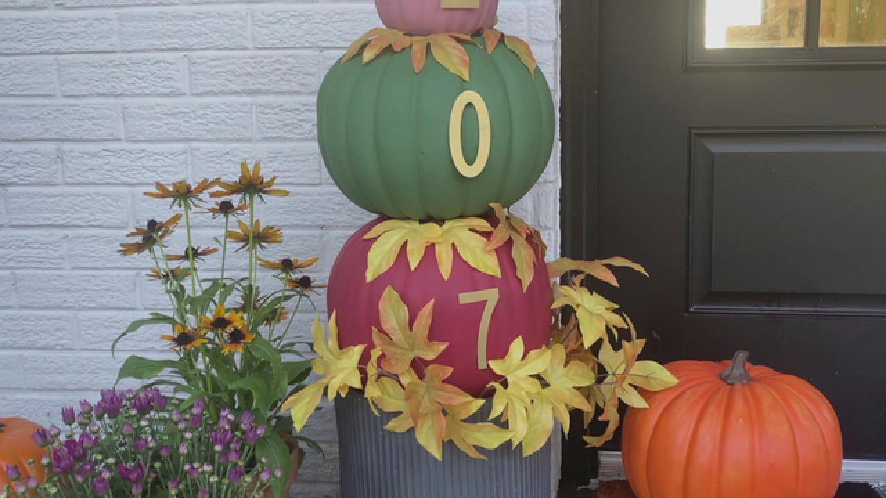 Pumpkin House Number Topiary