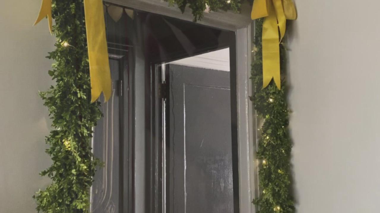 Make Your Own Boxwood Garland