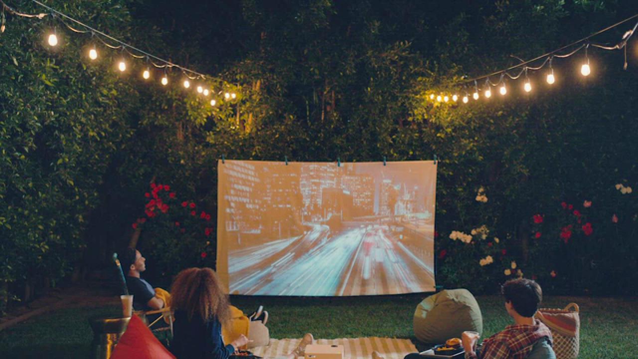 Ultimate Backyard Movie Night