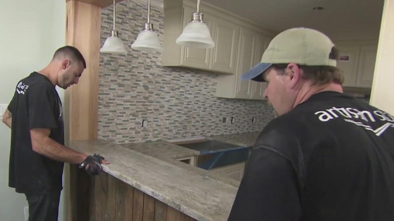 Kitchen Crashers Quick Tip: Reclaimed Wood Island