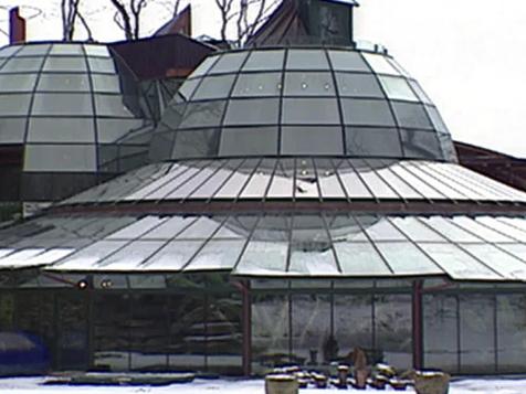Thirteen-Level 'Treehouse'