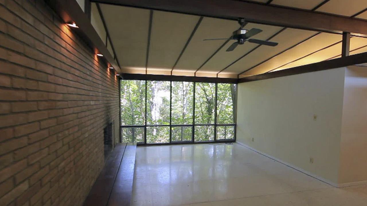 Contemporary in Wooded Acres