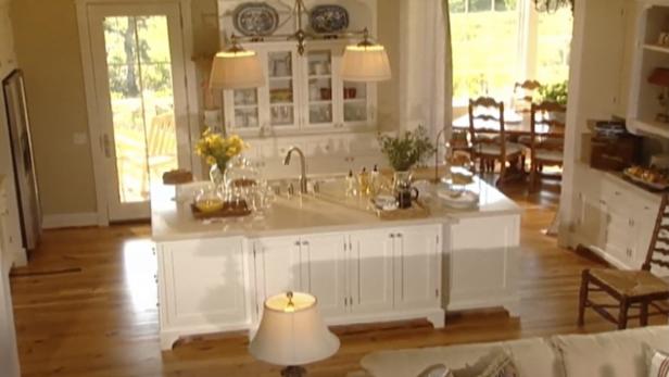 HGTV Dream Home 2004 Kitchen Video | HGTV