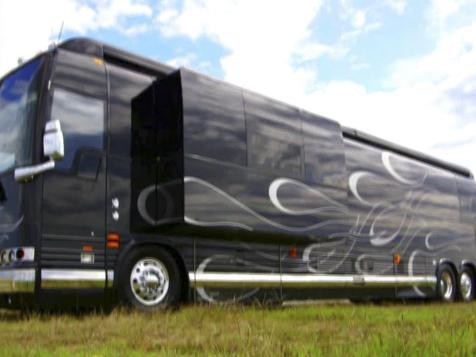 Casey Donahew's Customized Bus